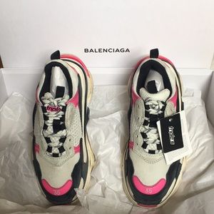 Balenciaga Triple S in Pink